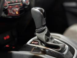 نيسان قاشقاي